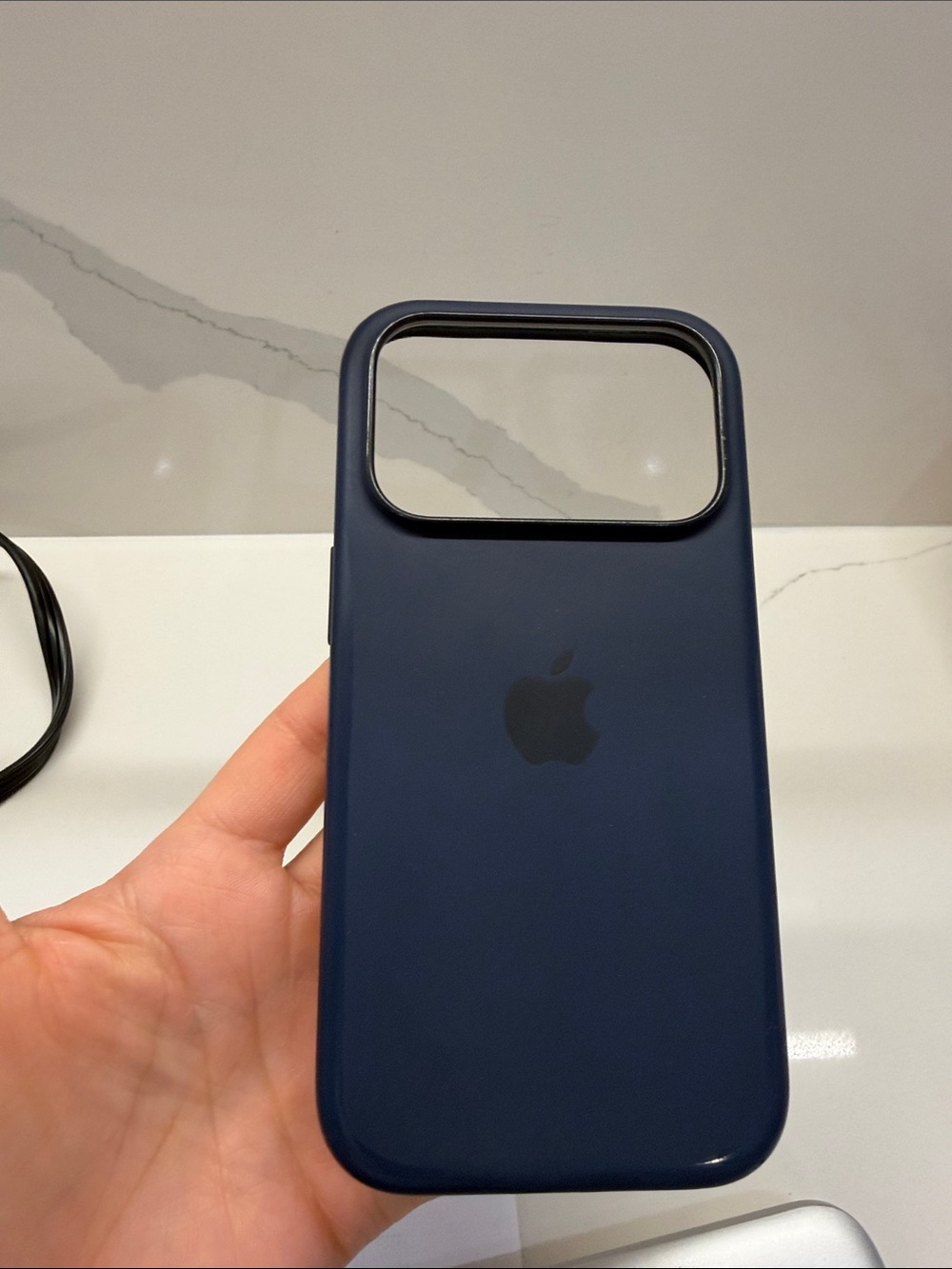 Apple Navy Blue Silicone iPhone Case 17 Pro